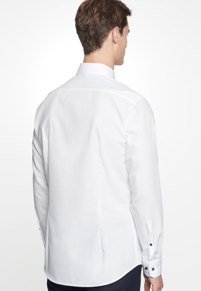 Herren Freizeithemden | Seidensticker SHAPED FIT Hemd white/weiß - KT23307 Herren Freizeithemden | Seidensticker SHAPED FIT Hemd white/weiß - KT23307