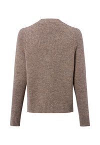 Brauner Strickpullover mit rundem Halsauschnitt, langen Ärmeln, gerippten Bündchen und Saum. Die strukturierte Stoffqualität enthält dezente Farbnuancen.