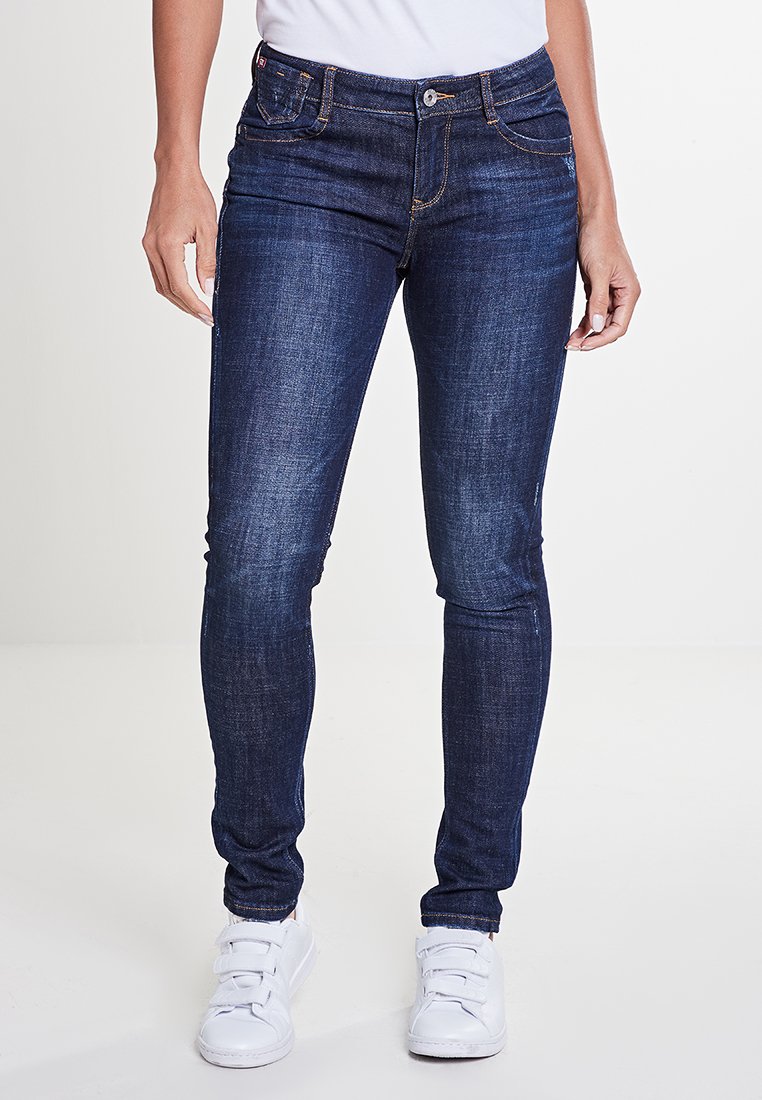 Blugi slim fit