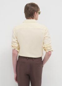 Calliope Hemd - giallo pastello