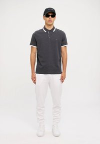 Michael Kors LOGO TAPE PANT - Träningsbyxor - white