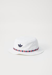 Unselected, white