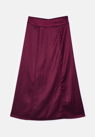 Burgundi szatén A-vonalú szoknya sima textúrával, enyhe fényességgel, magas derékrésszel és hátsó cipzáras záródással.