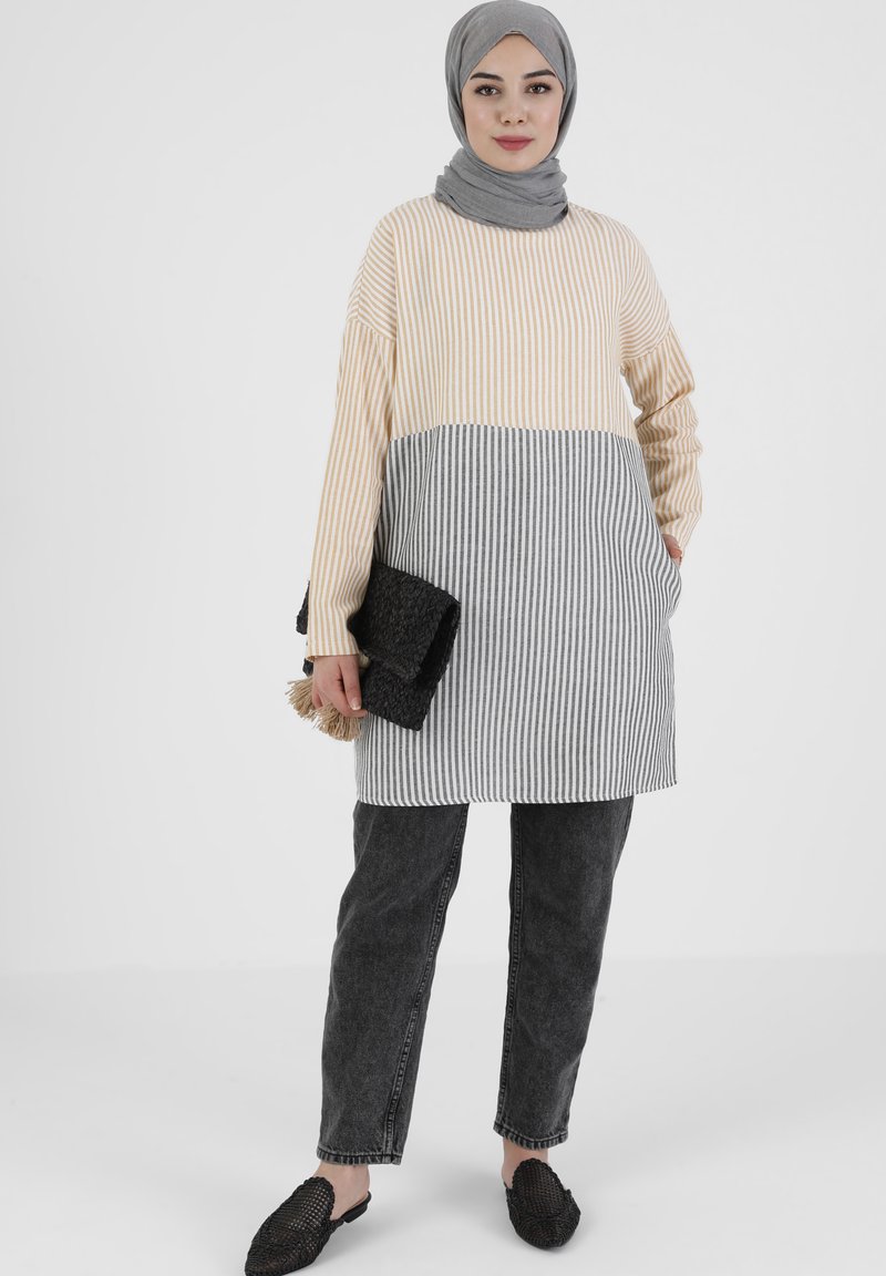 Modanisa Blouse beige