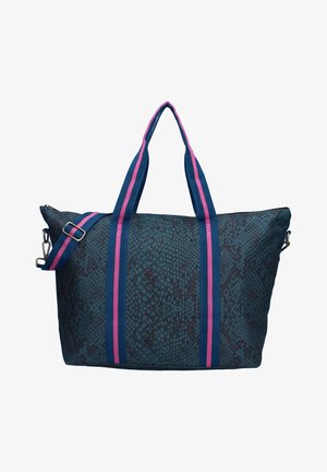 Blauwe tas met slangenprint en roze en blauwe gestreepte handvatten. Voorzien van een ritssluiting en een verstelbare schouderriem. Textuur oppervlakte.