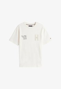 Niewybrane, ivory petal