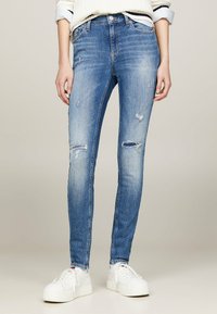 Tommy Jeans - NORA MID RISE DISTRESSED - Jean slim - denim medium Image miniature 1