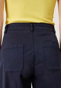 s.Oliver Trousers - dark blue