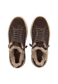 Braune Wildleder-Hochschuh-Sneaker mit einem weichen Futter aus Fell. Mit seitlichen Reißverschlüssen, strukturierten Gummi-Sohlen und dicken Schnürsenkeln ausgestattet. Runde Zehenform.
