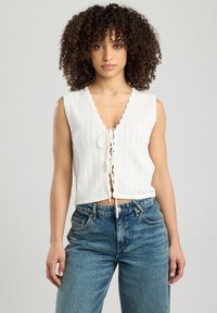 America Today - GWENY - Top - off white Thumbnail Image 1