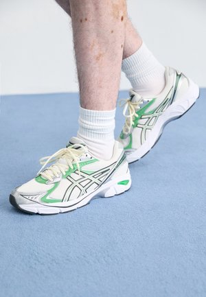 Baskets basses - beige