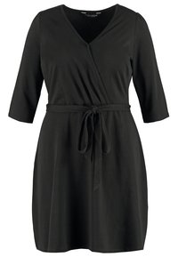 Mustapukuinen, kietaisumallinen mekko, jossa on V-pääntie, kolme neljäsosapituista hihoja ja solmittava vyö. Valmistettu sileästä kankaasta, joissa on istuva vyötärö ja rento hame.