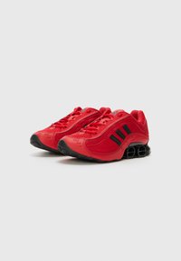 adidas Originals MEGARIDE UNISEX - Sneakers basse - better scarlet/core black/core black
