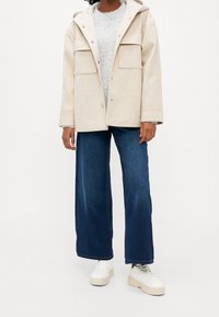 ONLY Petite Chaqueta de entretiempo - beige