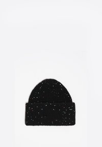 Gorro de punto negro con textura acanalada, adornado con lentejuelas multicolores por toda su superficie. Diseño de ribete con parte superior redondeada.
