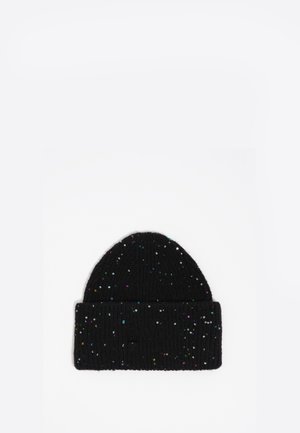 Rankning 9: Bimba Y Lola - PUNTO LENTEJUELAS - Mössa