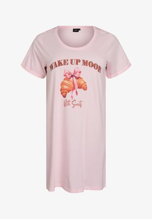 Rosa Nachtkleid mit kurzen Ärmeln, ausgestattet mit einem runden Ausschnitt und einem Grafikdruck von Croissants, die mit einem rosa Band zusammengebunden sind, mit Text darunter.