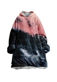 Prevelký sweatshirt s ružovo-čiernym gradientným dizajnom a lesným vzorom, vyrobený z mäkkého flísového materiálu s priestrannou prednou kapsou.