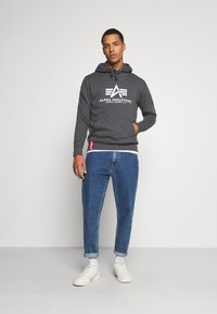 Alpha Industries HOODY - Felpa con cappuccio - charcoal heather/white