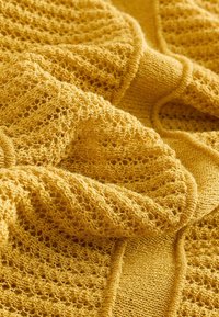 LIGHTWEIGHT MESH STITCH HOODED   - Chaqueta de punto - yellow ochre