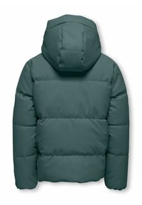 Vadderad jacka i mörk teal med huva. Har en slät yta och söm-detaljer, med en boxig form och rena linjer.