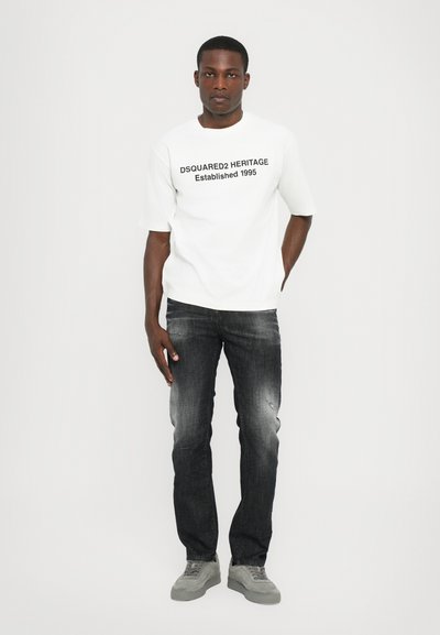 Dsquared2 Trükipildiga T-särk - white