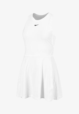 Rochie albă fără mâneci, confecționată dintr-un material neted, cu un corp ajustat și o fustă evazată, având un mic logo negru Nike pe piept.