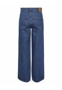 Jeans in denim blu a vita alta, a gamba larga, con cinque tasche, una patch in pelle sul retro e una classica finitura blu chiaro.