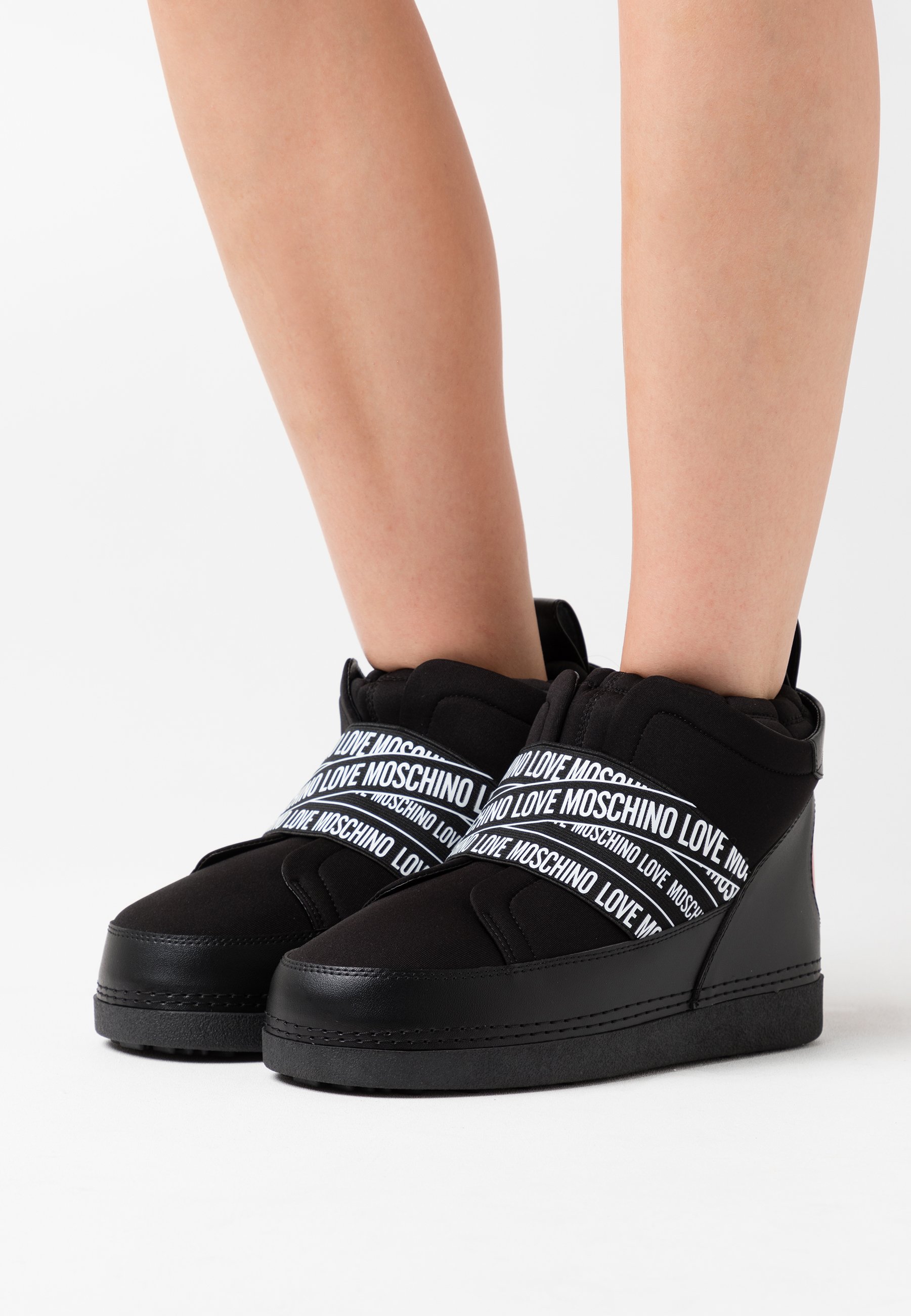 Buty zimowe love moschino Clearance