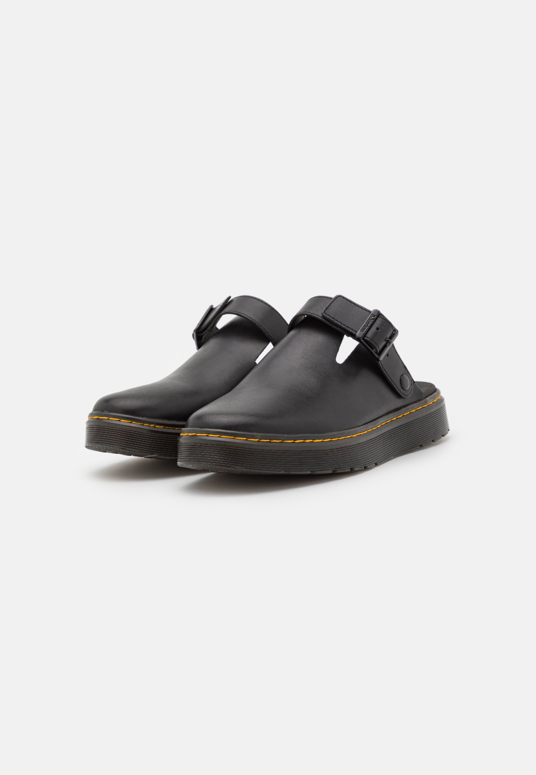 Dr. Martens CARLSON UNISEX - Sandalias planas - black lusso/negro -  Zalando.es