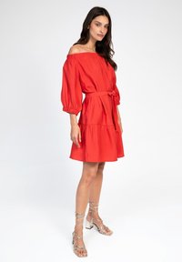 AN'GE WITHE A BARDOT NECKLINE MARYSE - Robe de jour - red