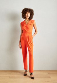 Esprit Overal - bright orange