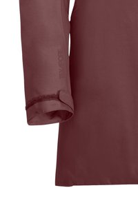 Bordová bunda s hladkým, voděodolným materiálem. Obsahuje úpravu manžet na suchý zip a detail loga na rukávu. Jednoduchý design a střih.