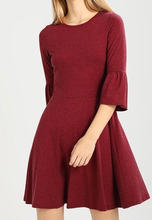 Dorothy Perkins Robe en jersey - berry