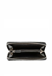 Cartera de cuero negro con cremallera plateada, el interior cuenta con múltiples ranuras para tarjetas, un compartimento central con cremallera y una textura suave.