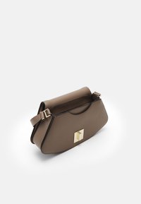 BOSS ARIELL SHOULDER BAG - Kézitáska - medium beige