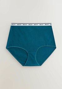 Gröna hög midja bomullsunderkläder med ett vitt elastiskt midjeband som har "NEXT" upprepat i svart. Slät textur och klassisk form.