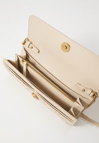 Pinko LOVE TINY BIRDS WALLET LOGO - Peňaženka - beige/smoke grey/antique gold-coloured
