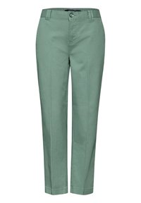 Pantalons en coton verts avec une coupe droite, fermeture à bouton à l'avant et poches latérales. Texture lisse avec des détails de plis.