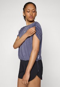 ASICS NAGINO RUN TOP - T-Shirt sport - monument blue