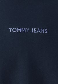 Tommy Jeans NEW CLASSICS TEE - Základné tričko - dark night navy