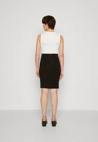 Guess IDA MIDI SKIRT - Blyantskjørt - jet black