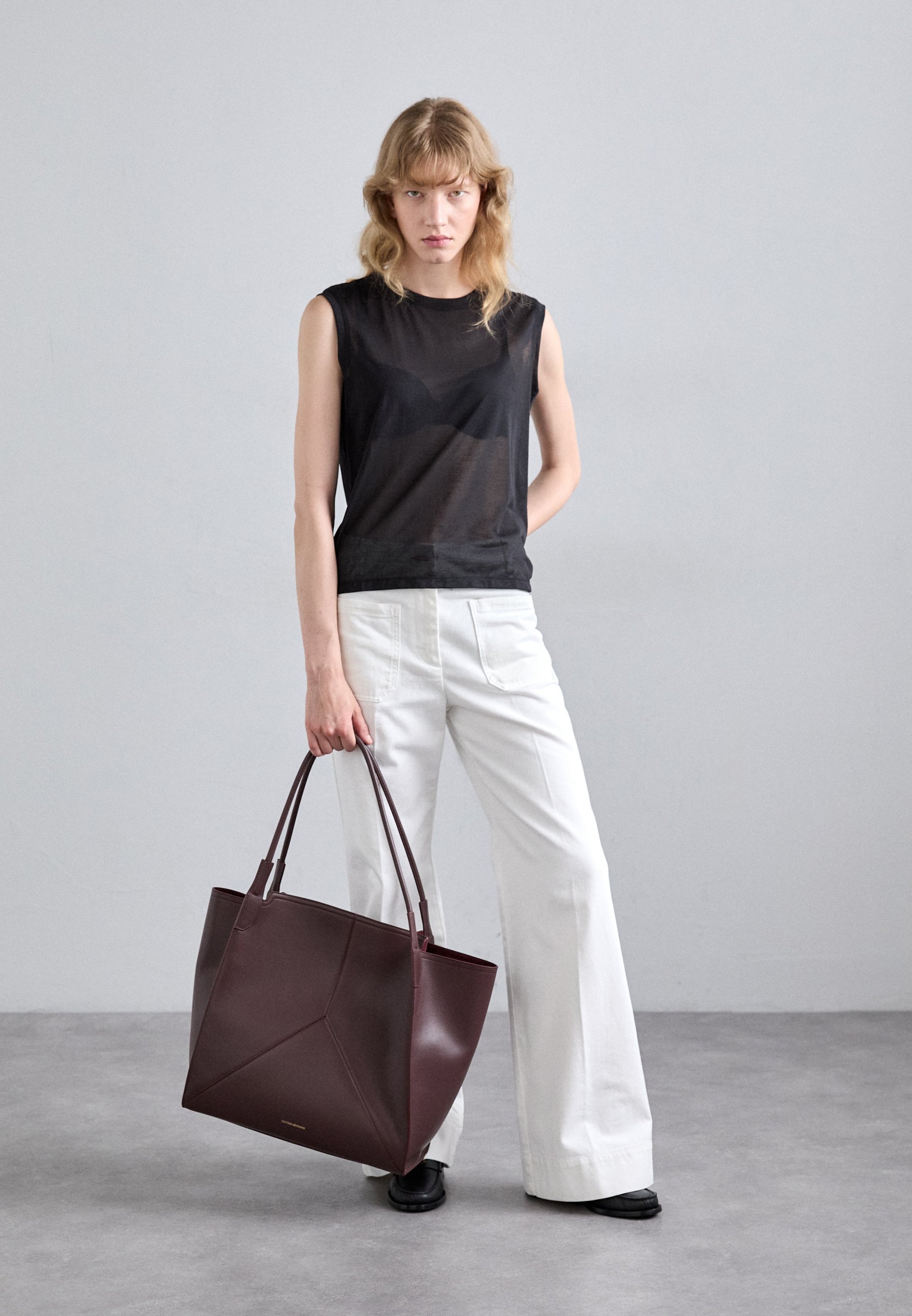 Victoria Beckham LARGE VICTORIA TOTE - Tote bag - burgundy