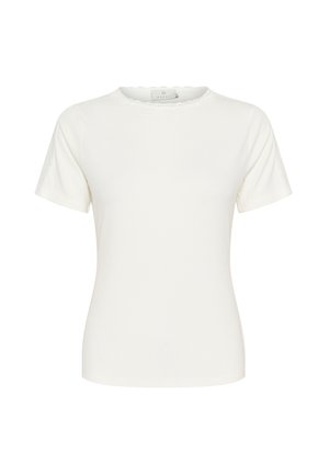 T-shirt blanc à manches courtes en tissu doux, avec un col festonné et une silhouette ajustée. Pas de motifs ni d'accents présent.