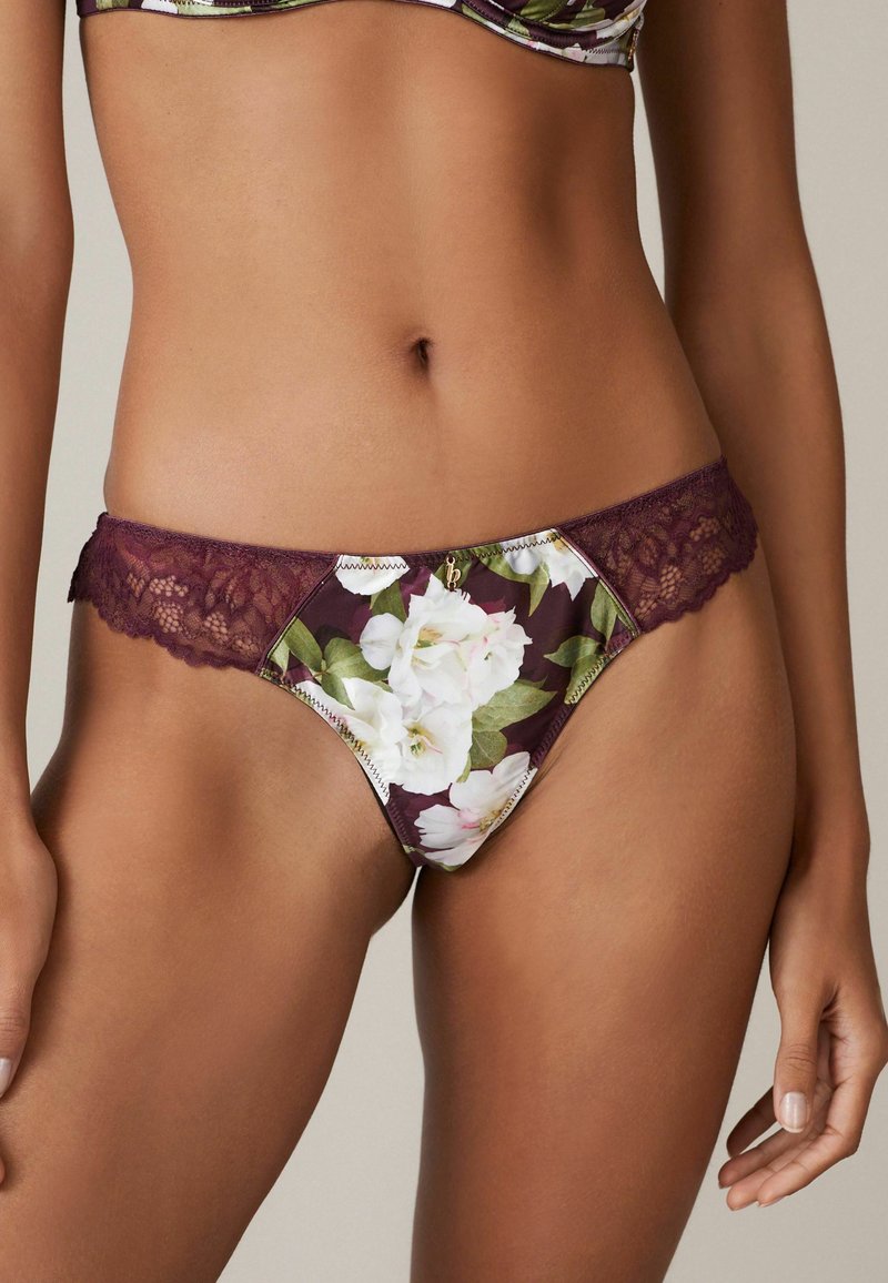 B by Ted Baker - FLORAL  - Alushousut - berry red floral, Suurenna