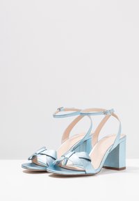 mint&berry Sandaalit nilkkaremmillä - metallic blue