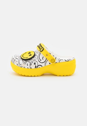 Matalakantaiset pistokkaat - yellow