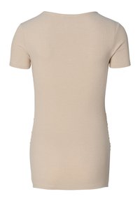Beige ribbet top med korte ærmer, rund halsudskæring og detalje med side-ruche. Blød tekstur, tætsiddende silhuet og mellemlangt snit.