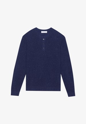 Námornícky modré rebrované tričko s dlhým rukávom typu henley s tromi čiernymi gombíkmi na golieri a jemnou textúrou, so skvrnami svetlejších farieb po celej ploche.