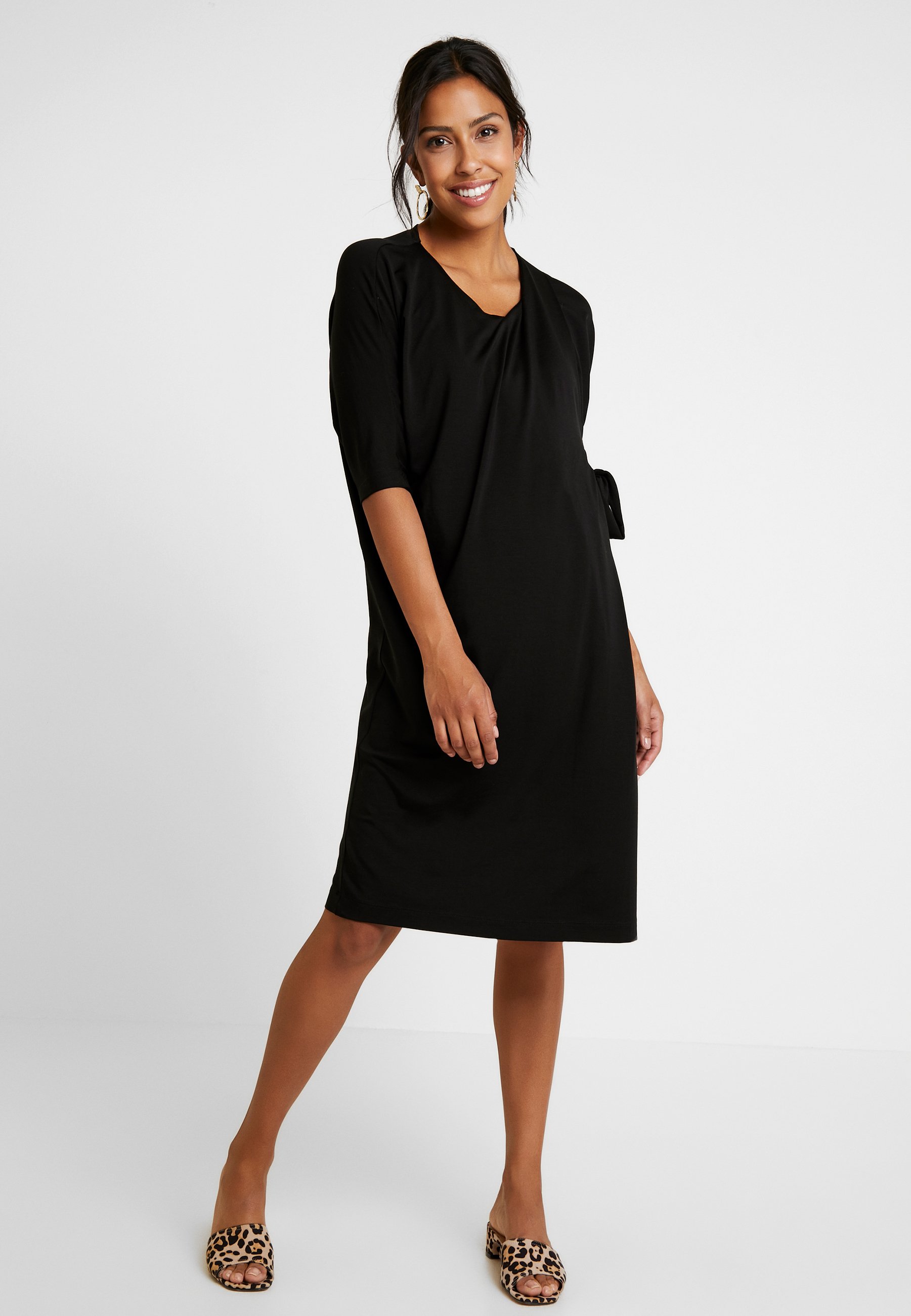Boob WONTON DRESS Jerseyklänning black Zalando.se Boob Jerseyklänning black Zalando.se